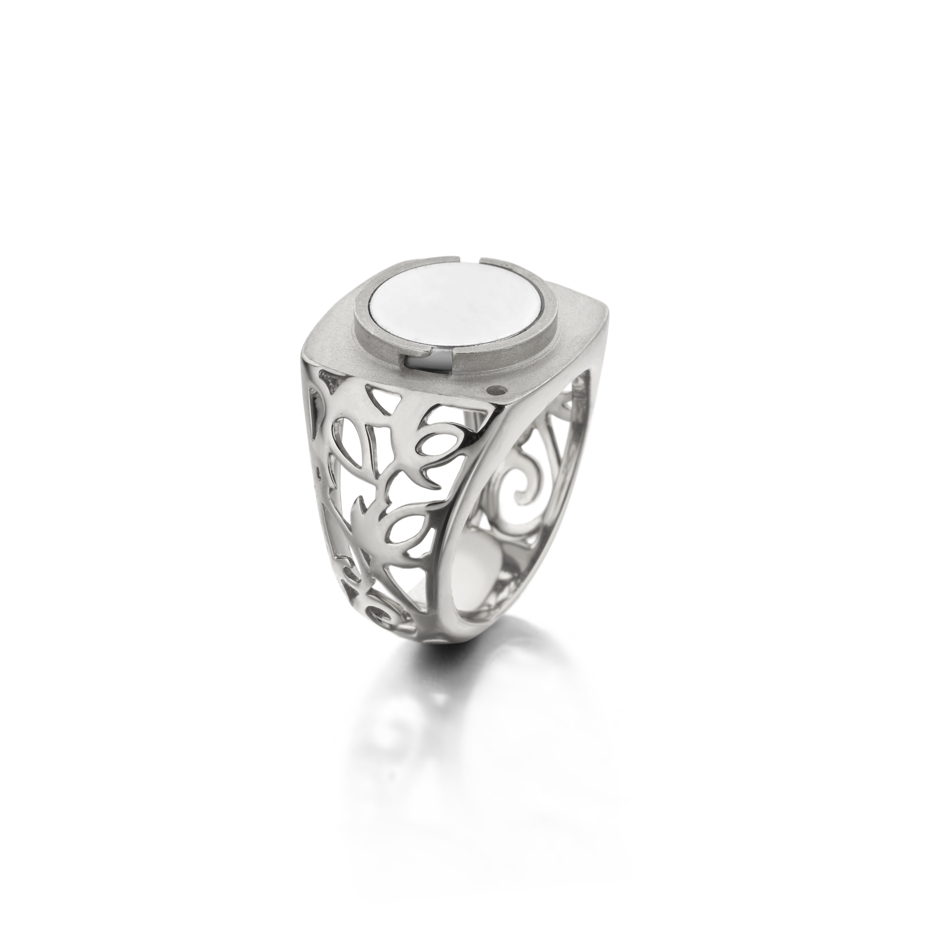 Interchangeable jewelry